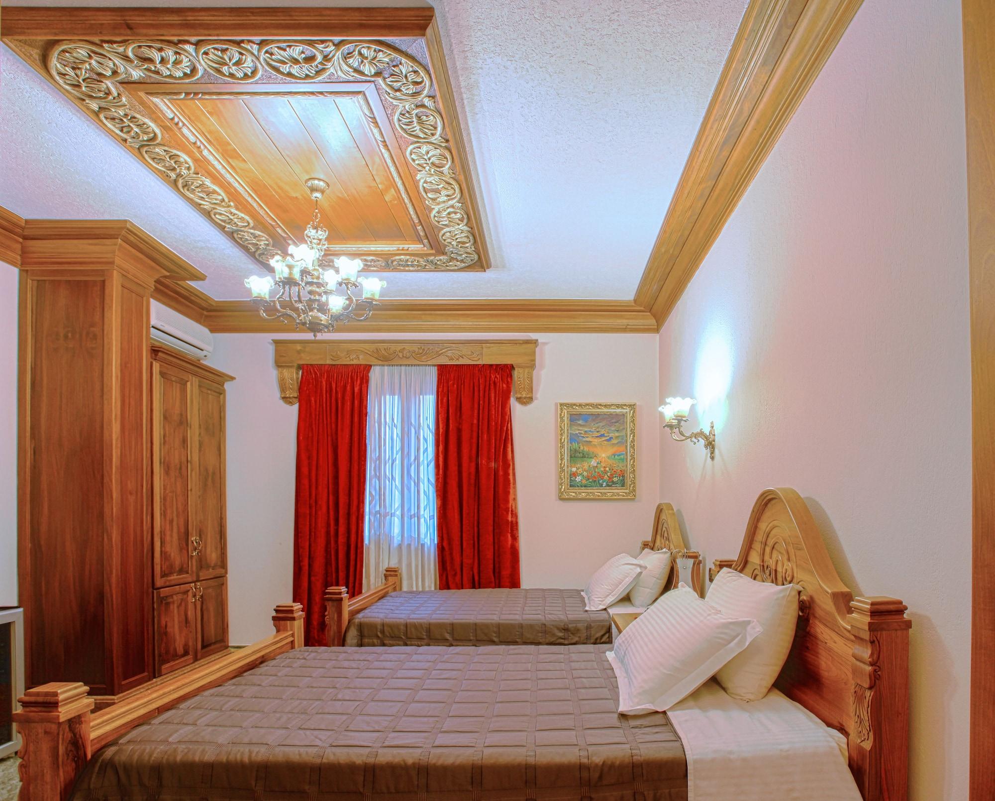 Brilant Antik Hotel Tirana Esterno foto
