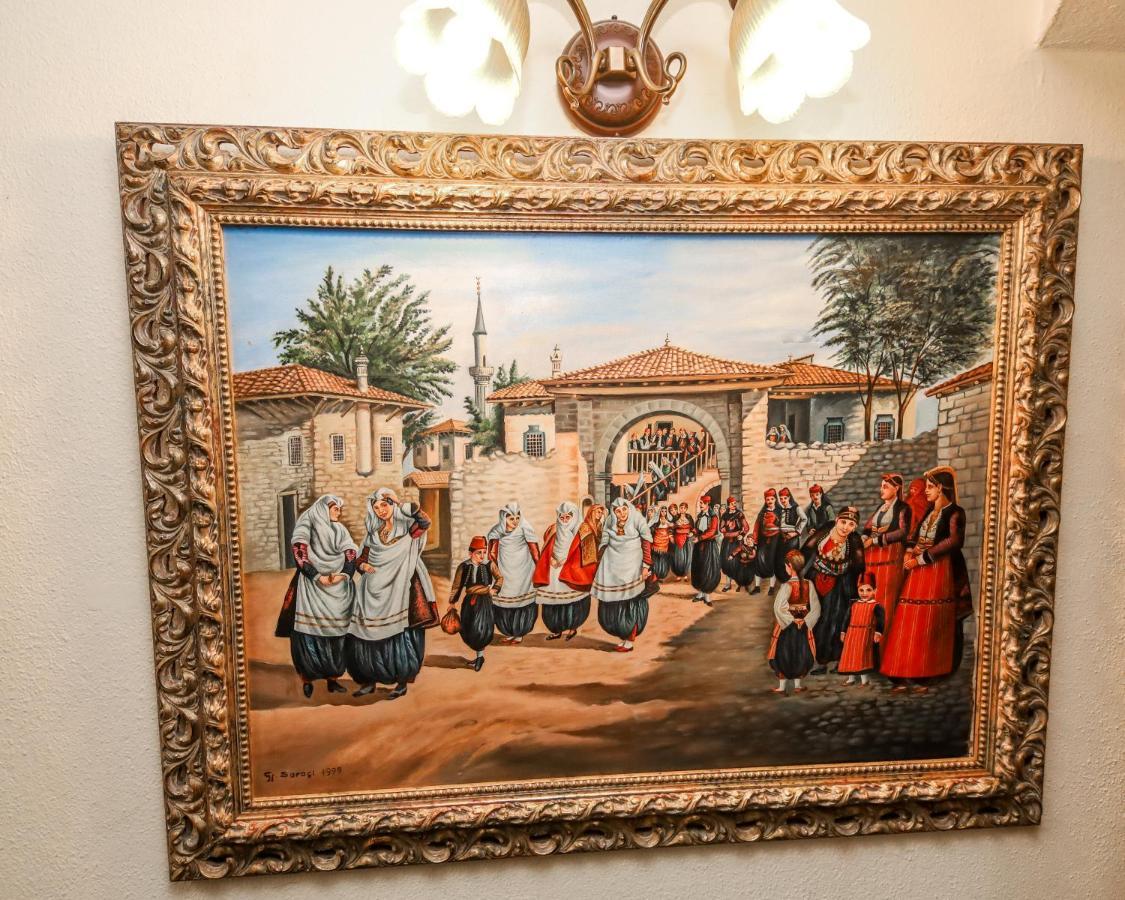 Brilant Antik Hotel Tirana Esterno foto